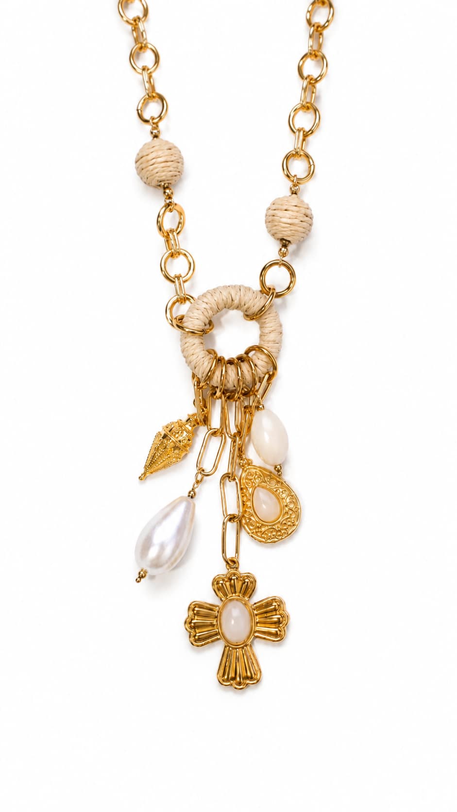 Collana Dorata con Charm Decorativi